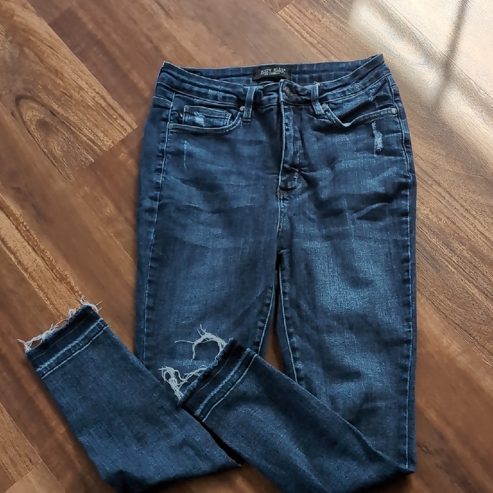 Judy Blue Dark Wash Skinny Jeans with Raw Hem